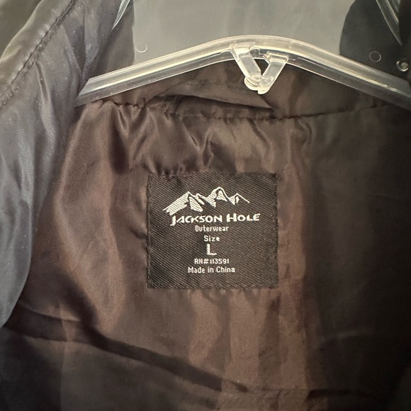 Jackson Hole Vest - Picture 6 of 6